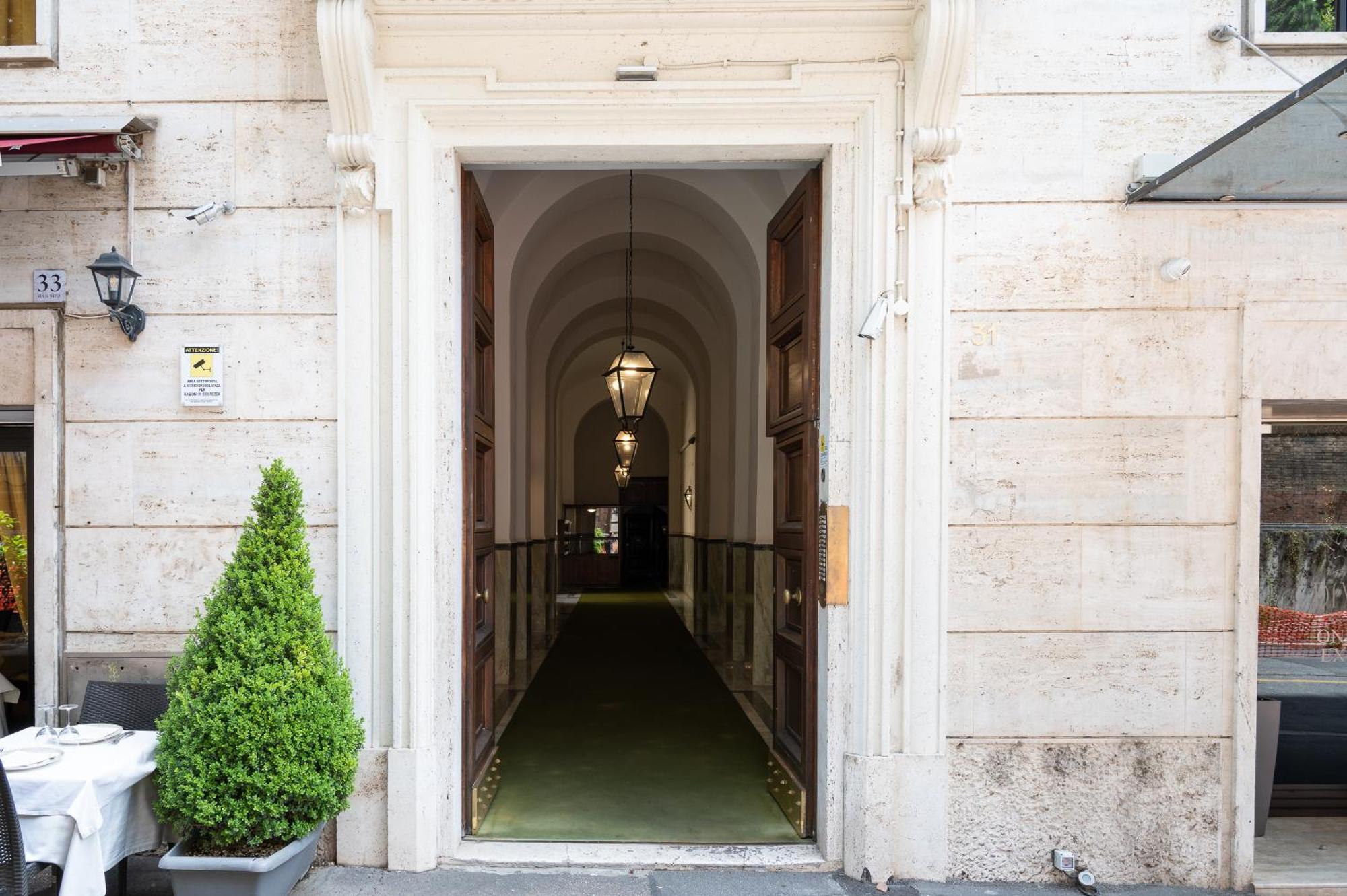 Apartment Maison Aurora Rome